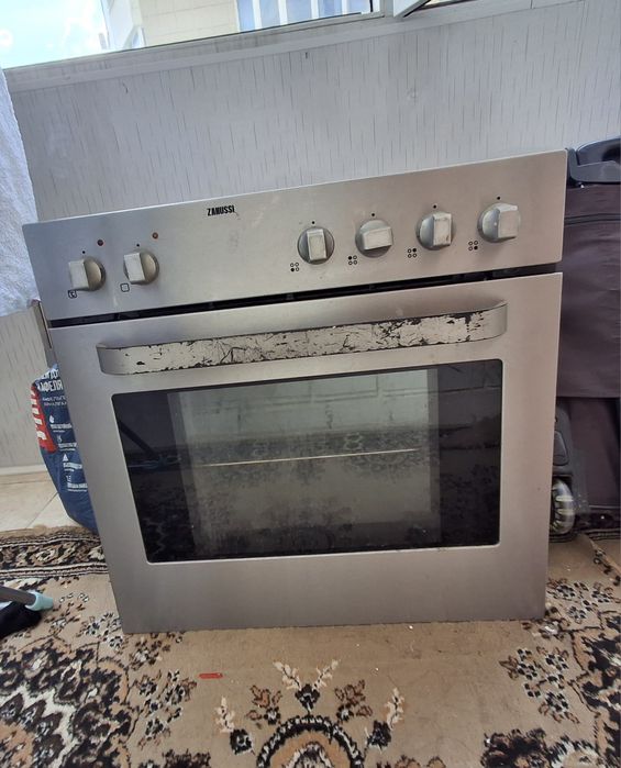 Продам духовка модель Зануси, в рабочем состояние
