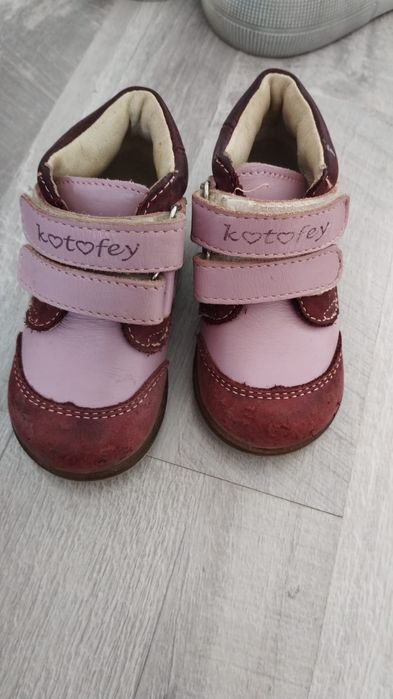 Продам обувь осень весна