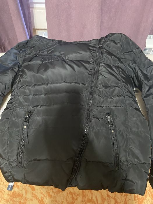 Зимно яке с голяма качулка