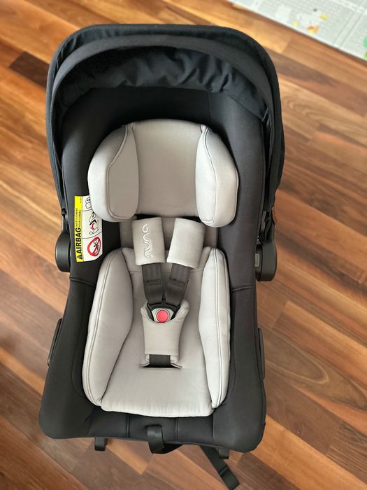 Nuna pipa™ next car seat, 40 - 83 см + base ISOFIX / Столче за кола и количка Нуна с включена база за кола