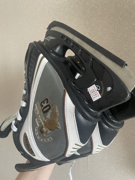 Коньки новые детские