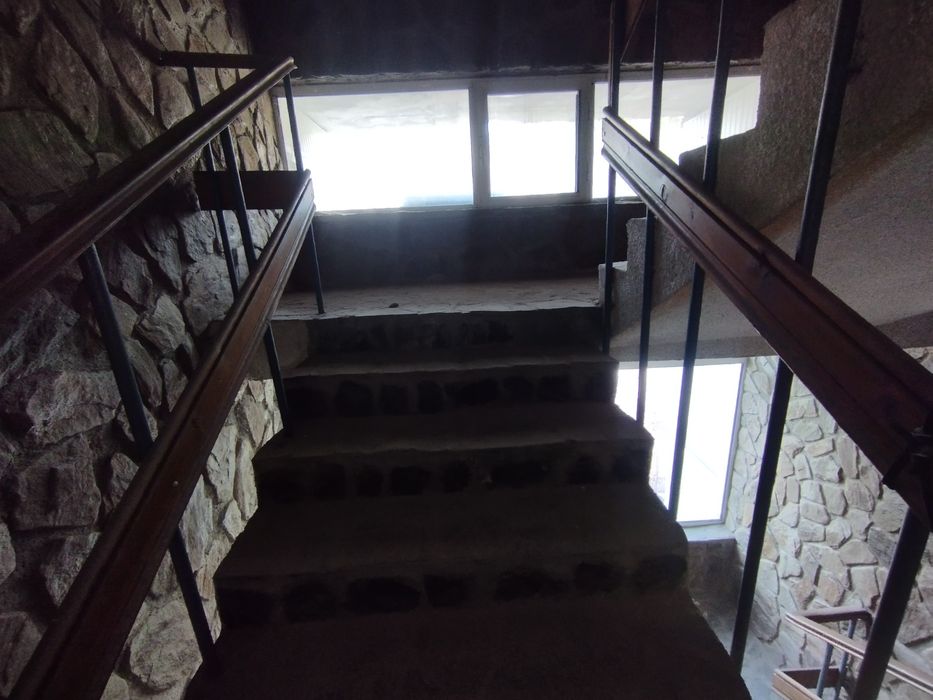 Продава се Офис в Дупница - 272 кв.м за 701 €/кв.м - Снимка #11