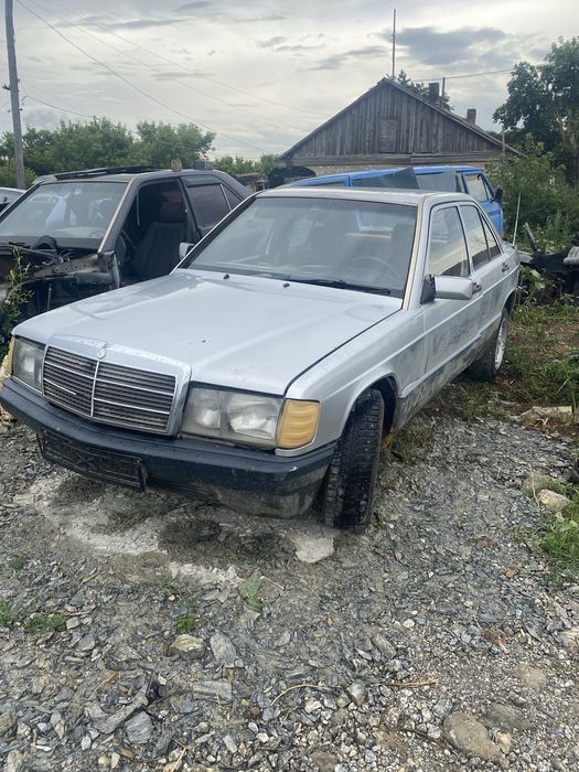 Мерс 190 на разбор