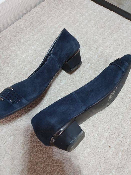 Женские замшевые туфли