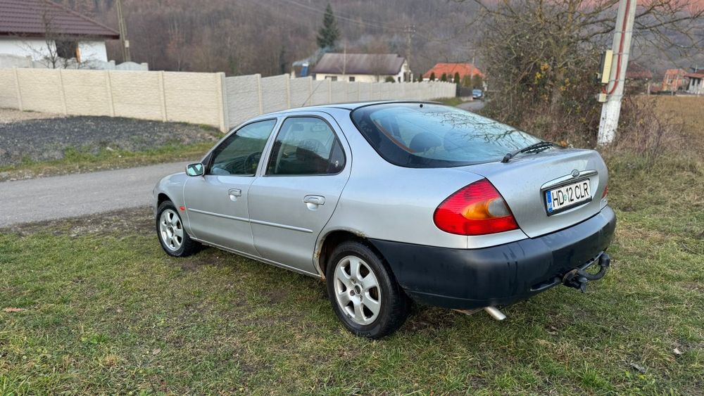 Ford Mondeo Ghia Cutie Automata Benzină + Gpl Pret 750euro
