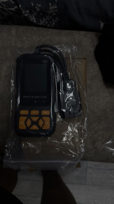 OBD2 Автомобилен Диагностичен Скенер V520 – Чете и изчиства грешки