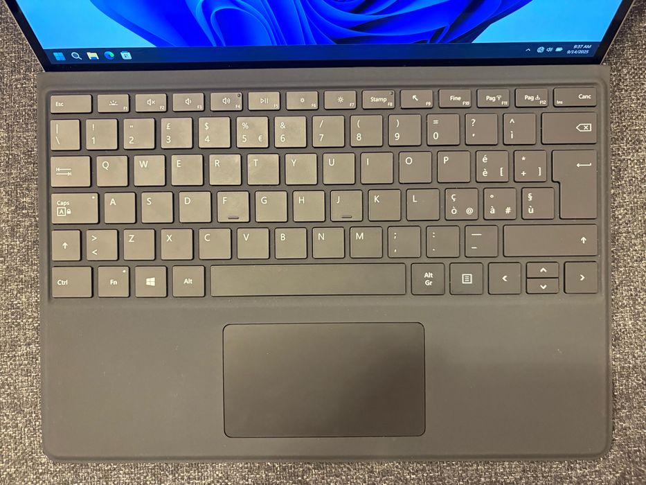 Tableta Microsoft Surface Pro X SQ1 8GB RAM 256GB SSD Win 11 ARM64