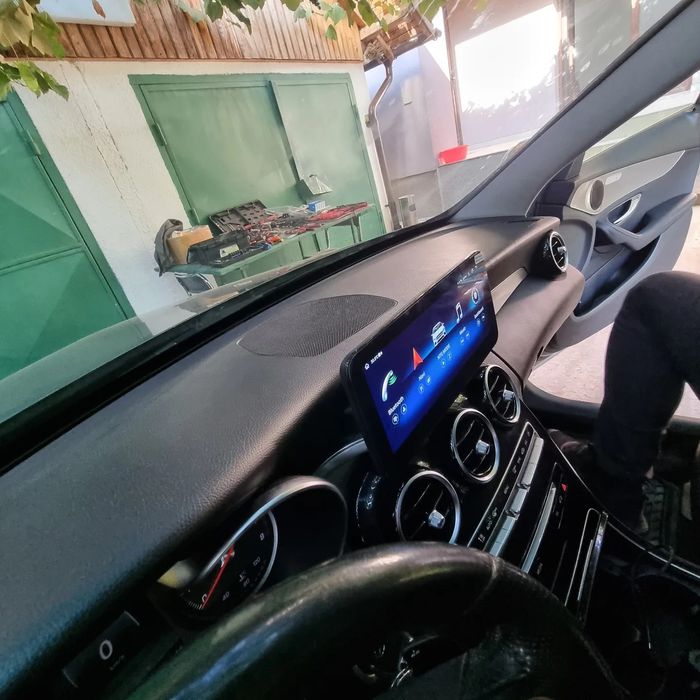 Navigatie android Mercedes C Class W205 Carplay Waze YouTube