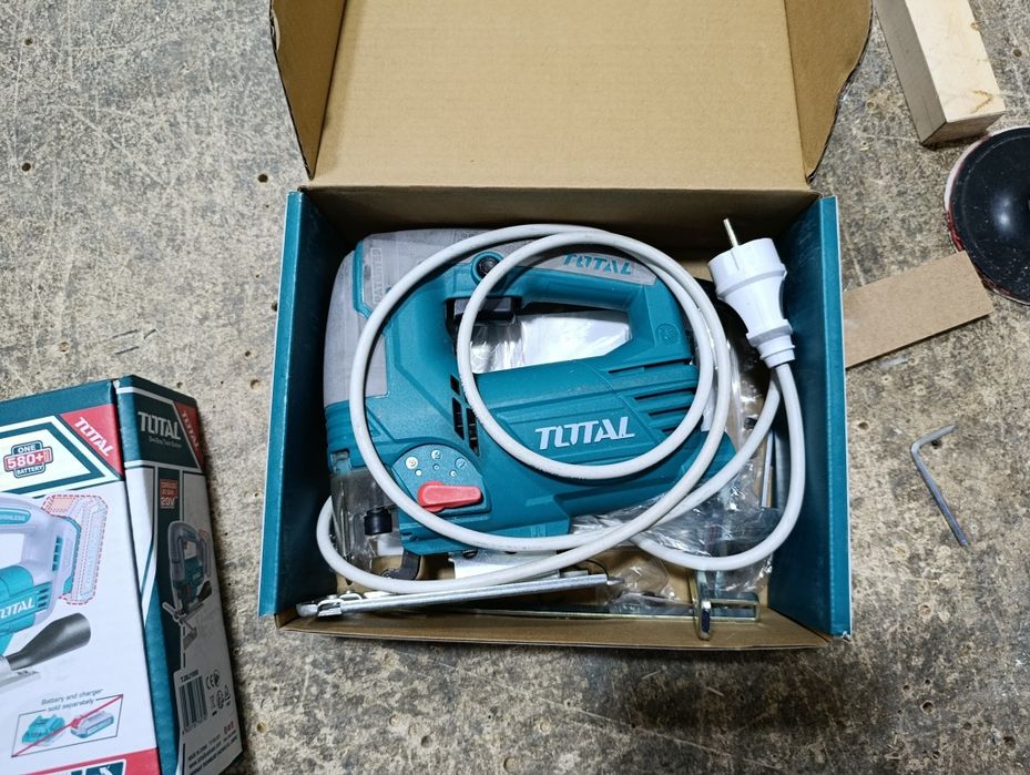 Лобзик ТОТАL сотилади,  продам лобзик ТОТАL