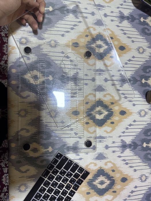 Macbook 13 dyum uchun klaviatura gilof va usti pasiga gilof