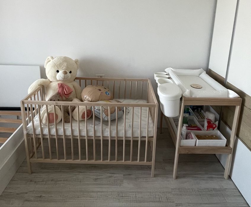 Set bebe IKEA - Patuț + Saltea + masă de înfășat + saltea