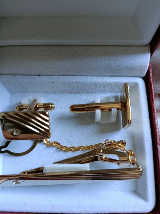 Butoni cămașă, nefolosiți