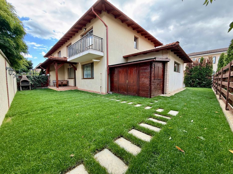 Duplex cu 5 camere, garaj și curte amenajată – Urușagului, Florești