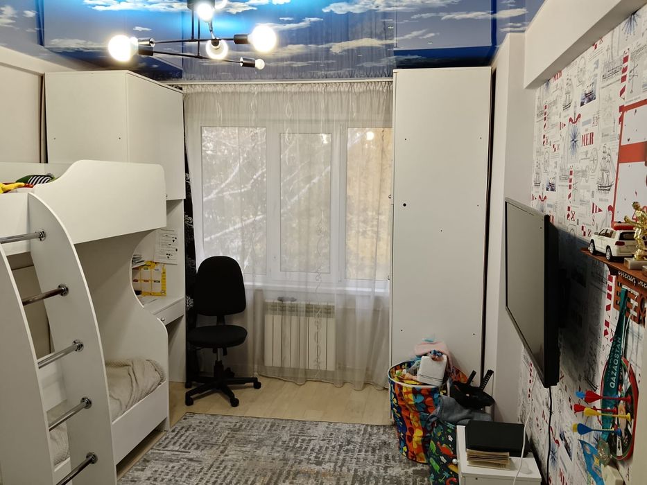 Продам 3ком квартиру на кшт