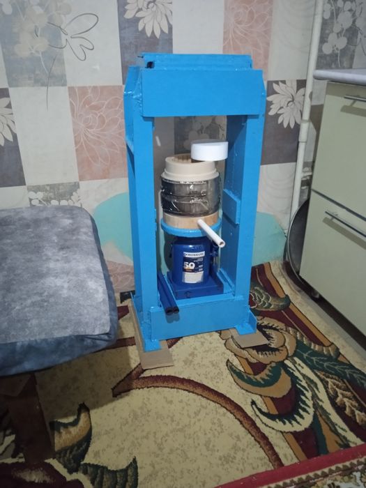 Maslo press 50Tonnalik