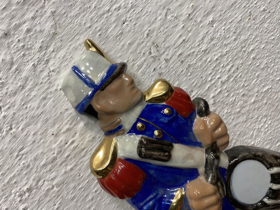 Порцеланова фигура пано за стена  на барабанист Boch Belgium 1950 г.