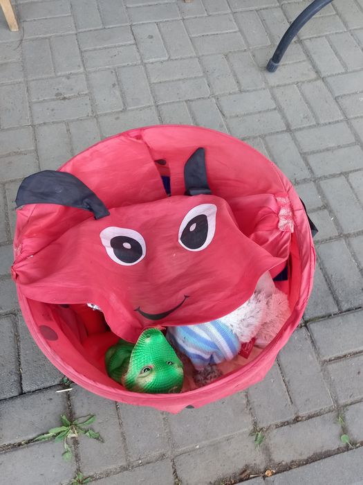 Продам,пакет разных игрушек.