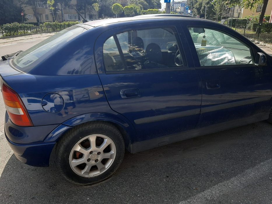 Vând Opel astra G