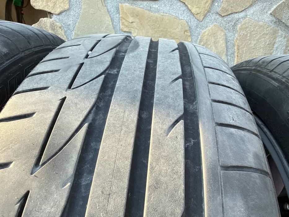 Bridgestone Potenza 225/50/17 runflat