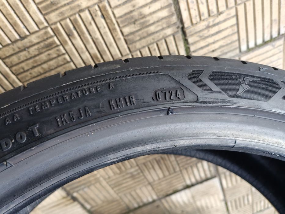 225 40 19,2buc vară Goodyear Eagle F1, Asymetric