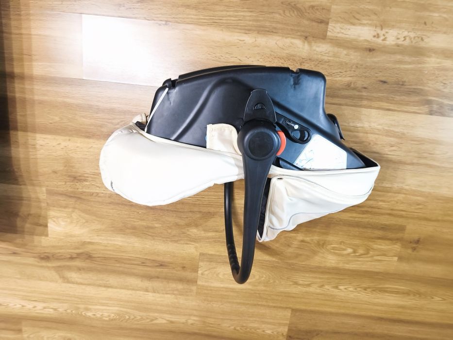 Детско столче за кола