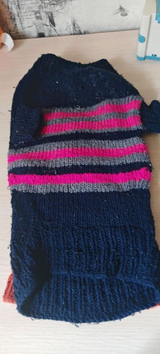 Продам одежду для маленькой, средней собаки