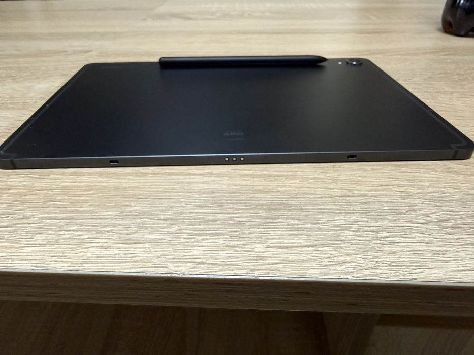 Samsung Galaxy Tab S9 (128GB/8GB) + S Pen | Като нов , купуван от САЩ