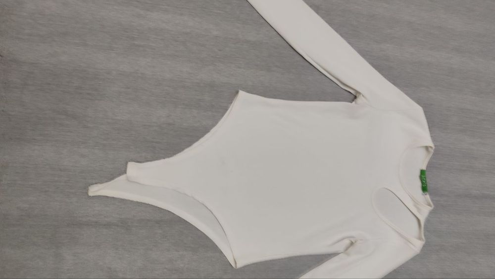 Продаетс кофта боди