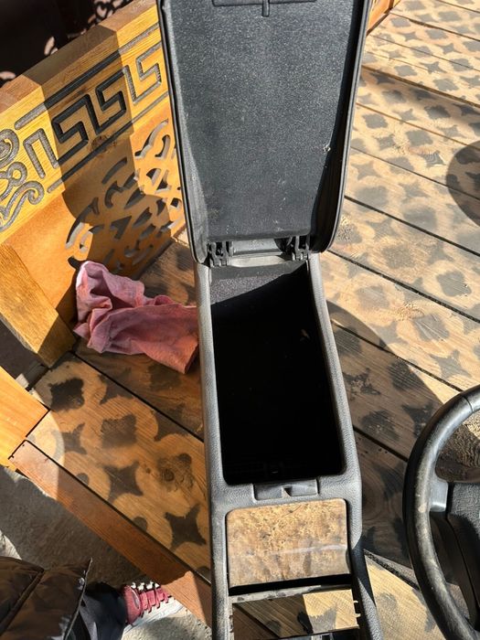 Подлактоник на мерс