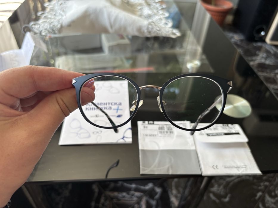 Диоптрични очила Guess