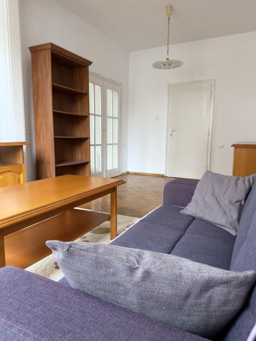 Апартамент с две спални в центъра на Бургас