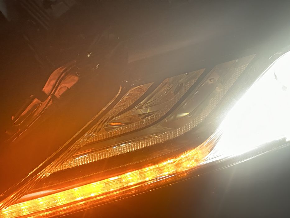 фара от камри 70