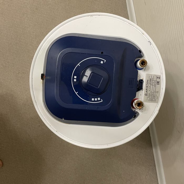 Водонагреватель Ariston