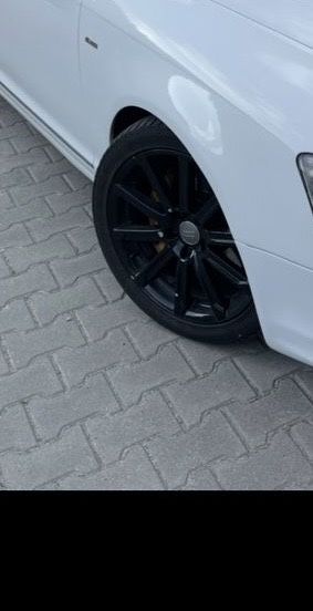 Vând jante audi R18( 245/40 R18