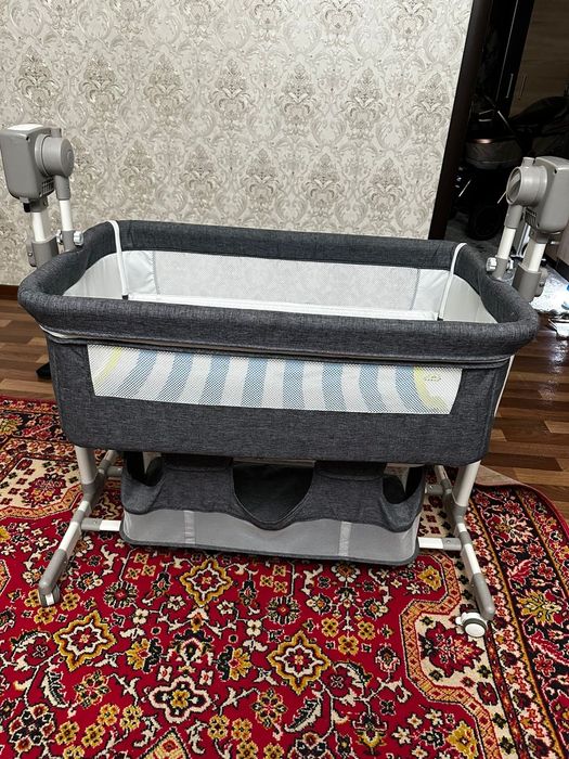 Автолюлька -манеж