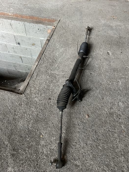 Продам рулевую рейку