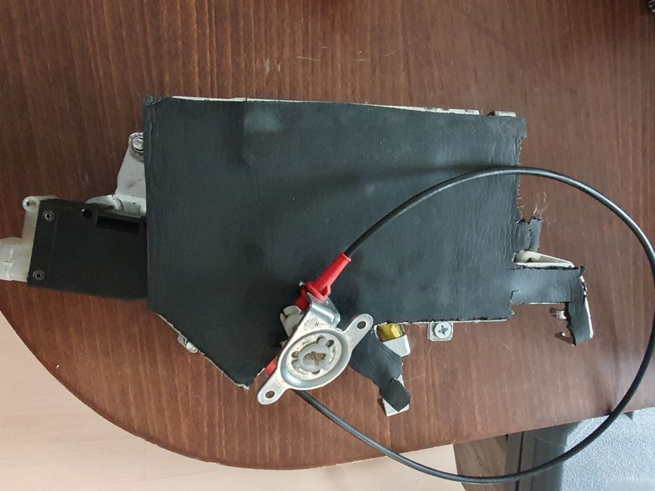 Брава ключалка механизъм плъзгаща  дясна врата Ford Transit mk7 2007