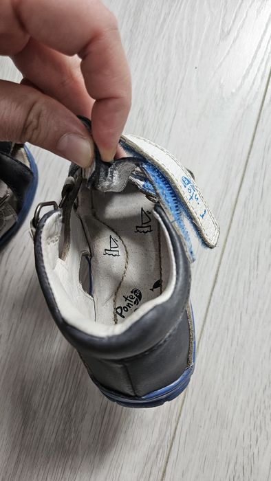 Vând Sandale ponte20 mărimea 22