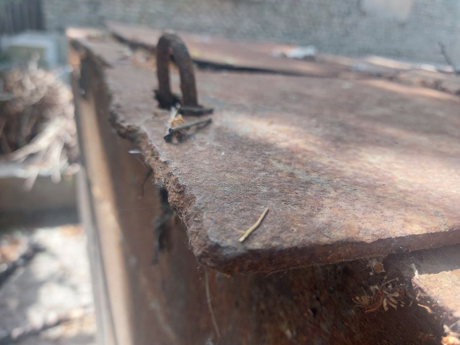 Ёмкость уч тонналик