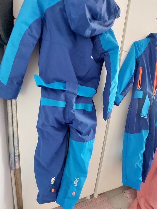 Salopetă /costum ski Decathlon 6 ani.