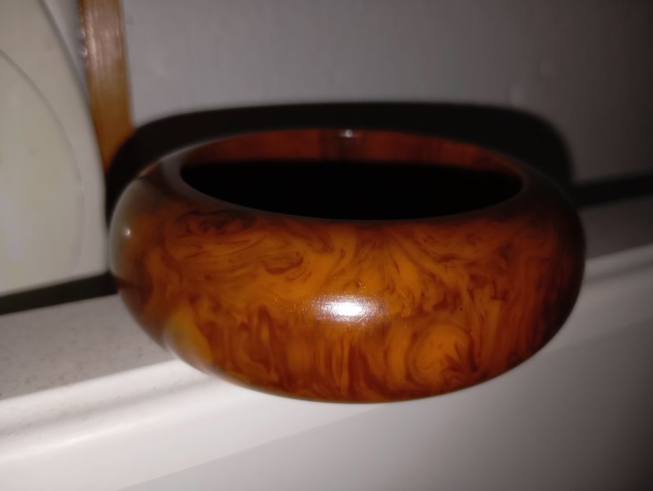уникална гривна автентичен „Butterscotch Bakelite Bangle“ 20те - 40те