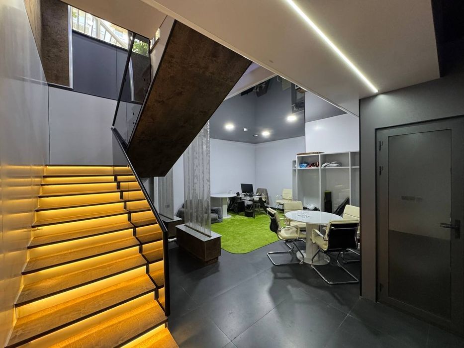 Аренда офиса 177м² Новомосковская в Golden House Новостройке