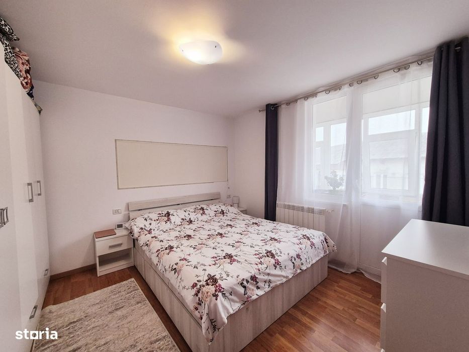 Apartament renovat cu 2 camere, decomandat, zona Precista
