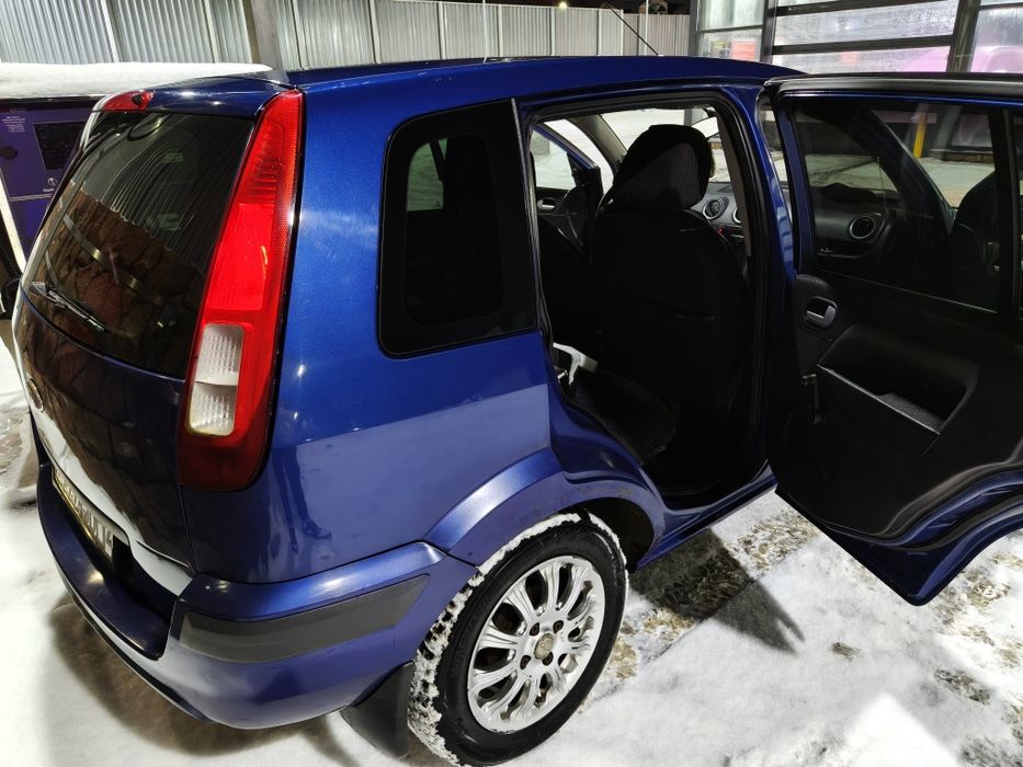 Продам надёжного FORD'a