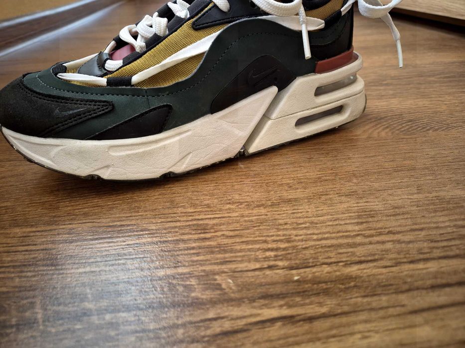 Дамски маратонки Nike