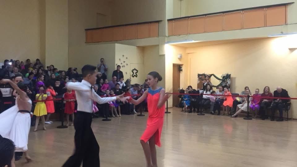 Продам спортивно-бальные платья