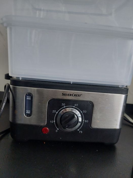 Aparat de gatit cu aburi