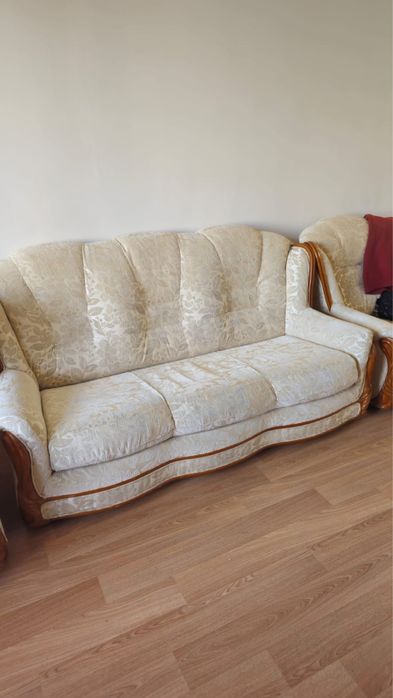 Продам винтажный диван!