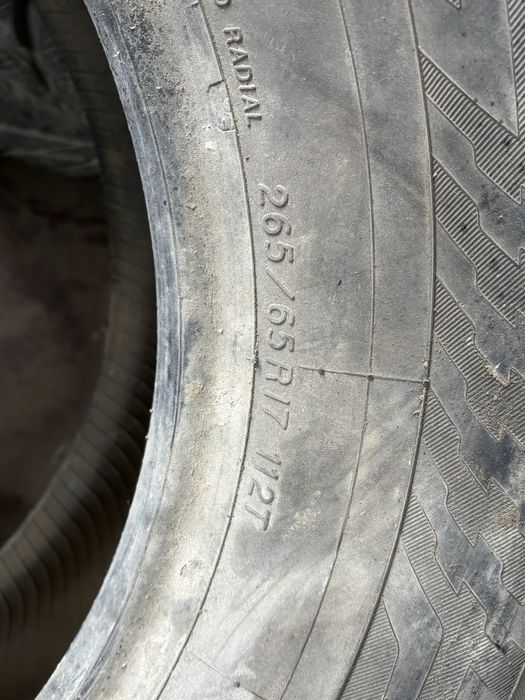 R17  265/65.   .