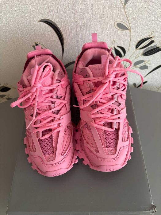 BALENCIAGA Track roz 36,37